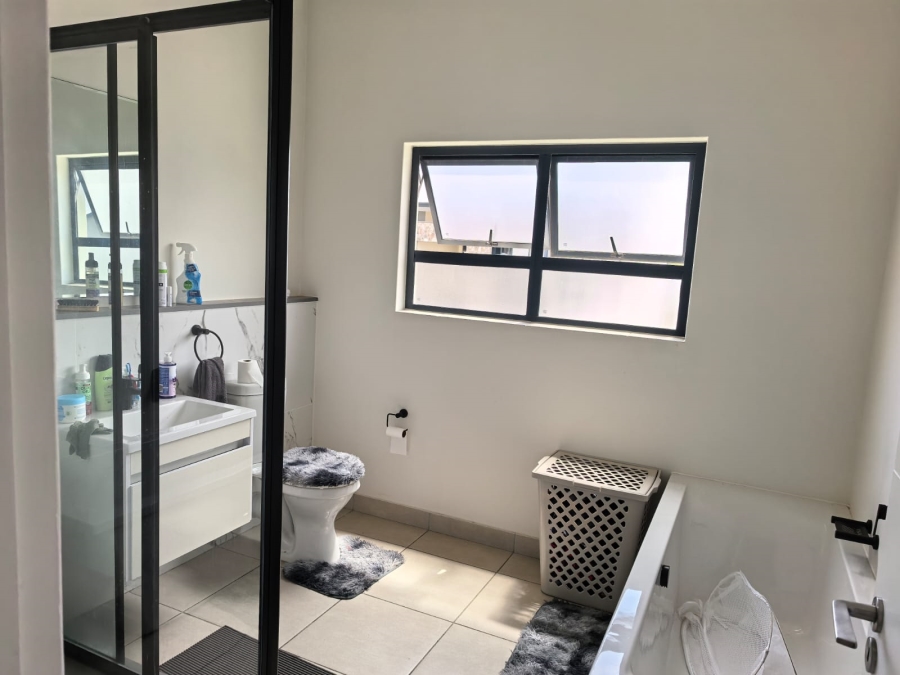 To Let 2 Bedroom Property for Rent in Parklands North Western Cape